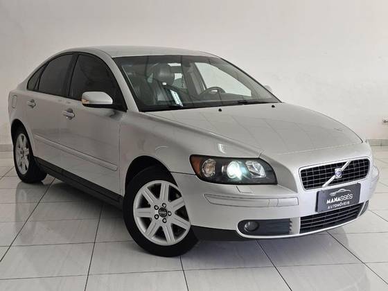 VOLVO S40 2.4 GASOLINA 4P AUTOMÁTICO